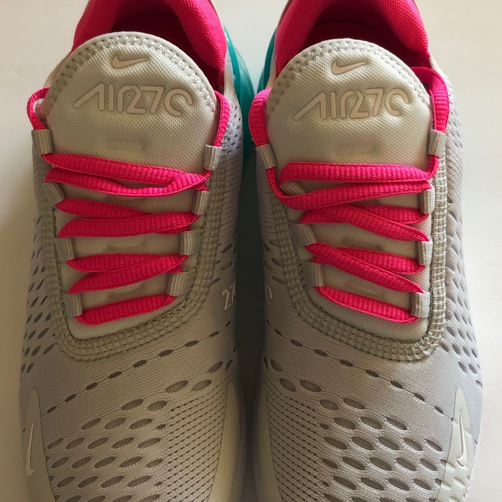 Womens Nike air max 270’s - Picture 4 of 4
